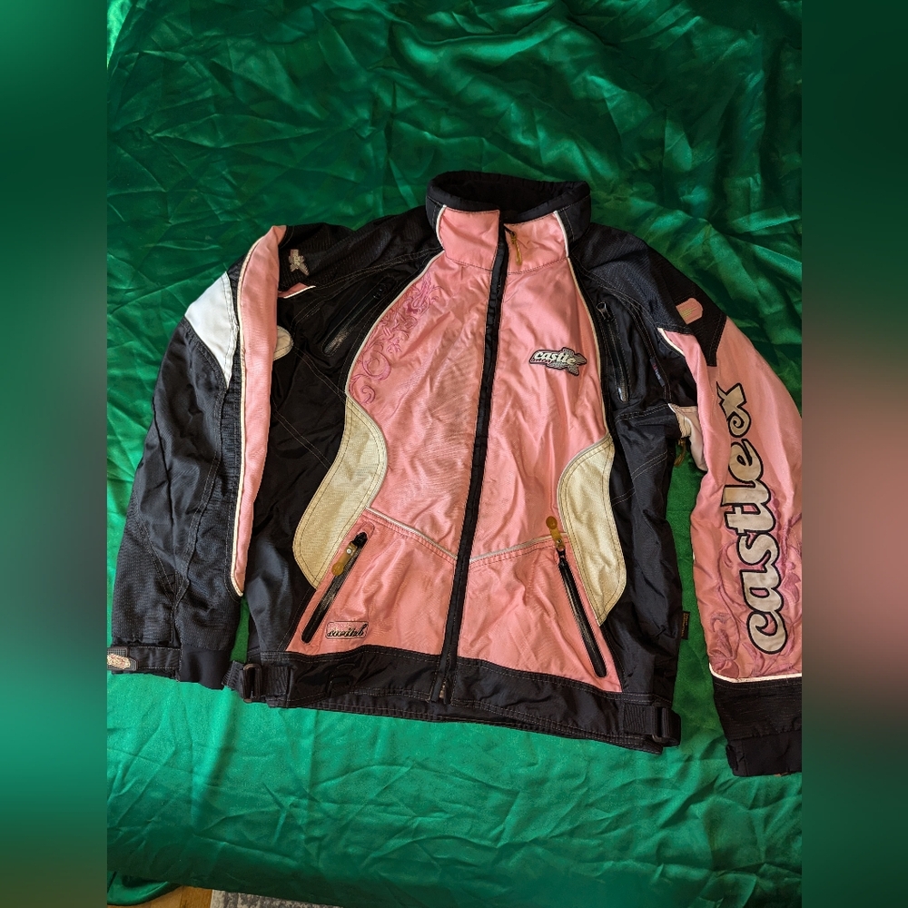 Women's castle jacket